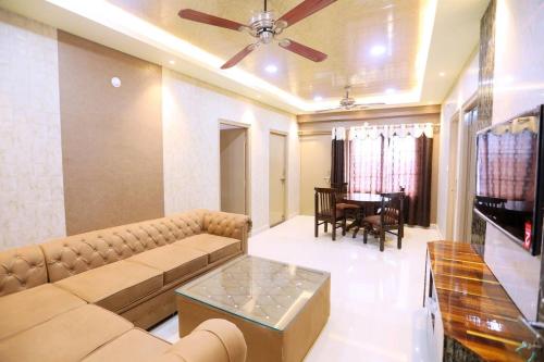 Carnival Stay - Premium homestay with wifi near ghat for families ONLY