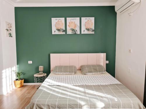 Casa 21 - the cutest in Tirana!, Tirana