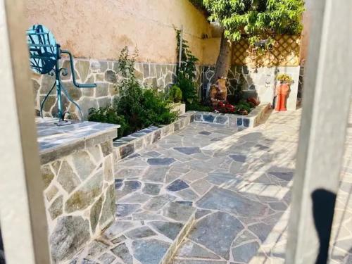 Neriides, Seaside renovated apartment with terrace near airport, Artemida (photo 9)
