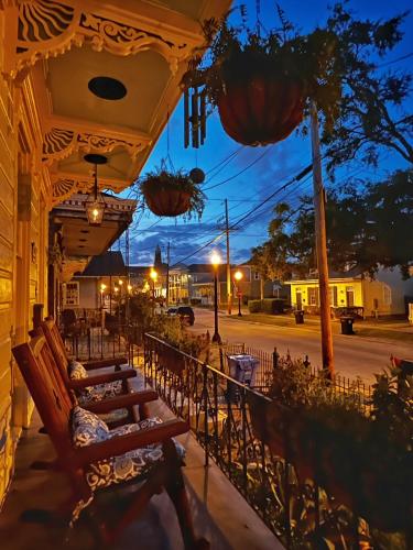 Luxury Historic Shotgun Home in Lower Garden District