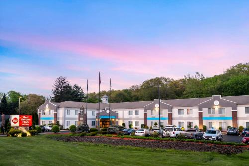 Best Western Plus New England Inn & Suites in Berlin, USA