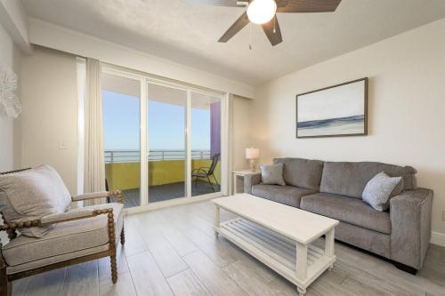 B&B Daytona Beach - Unit 1705 Ocean Walk - 1 Bedroom Ocean Front - Bed and Breakfast Daytona Beach