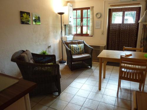 Gorgeous Apartment in Bohon with Garden Furniture and BBQ