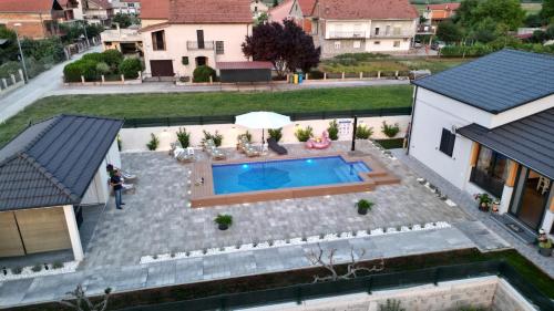 Family friendly house with a swimming pool Sinj, Zagora - 21448