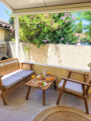 Facilities, Studio double climatise avec terrasse - Proche Tram & Centre near Le Pascalou