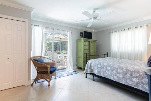 Naples Park- 98th Ave. N. - image 10