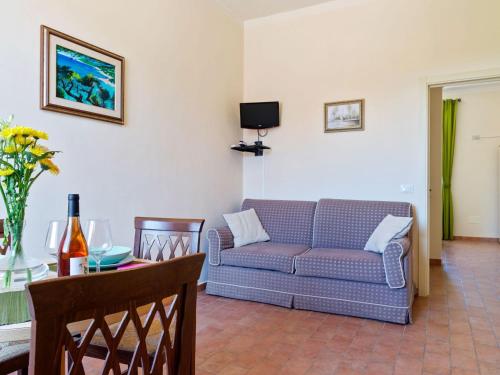 Nice flat in Arcevia with swimming pool