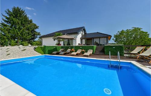 Awesome Home In Vinica Breg With Wifi