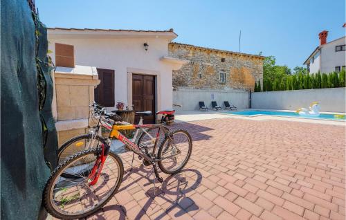 Beautiful Home In Motovun With Sauna