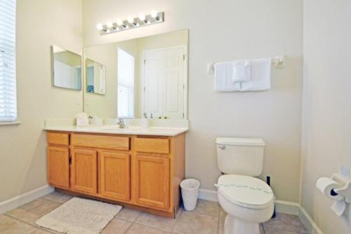 Three-Bedroom House image 10
