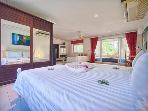 room detail thumbnail 0