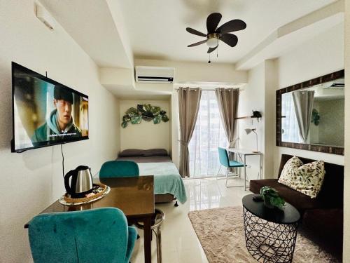 Lengs Place 2 - Studio with Balcony at Inspiria Condo, Beside Abreeza Mall