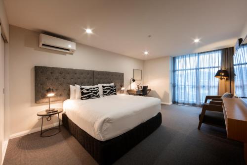 فندق أفينو كانبيرا (Avenue Hotel Canberra) in برادون