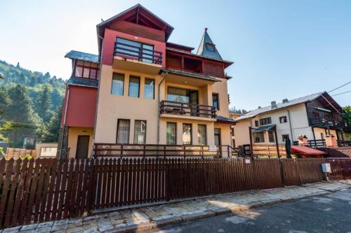 Vila Emily, Buşteni