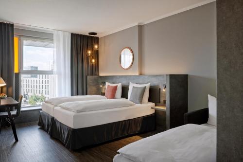 room detail thumbnail 0
