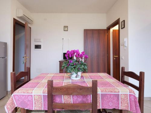 Cozy Holiday Home in Ariano nel Polesine with Swimming Pool