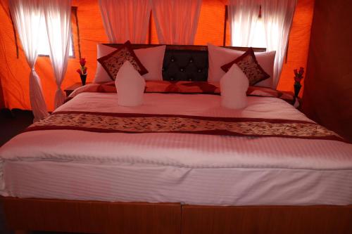 Ldazes Camp in Hundara