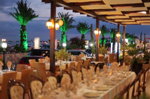 Hotel Palace Marina Dinevi - image 13