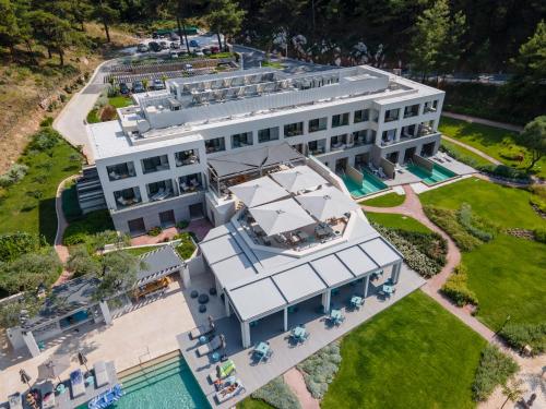 Vathi Cove Luxury Resort & Spa