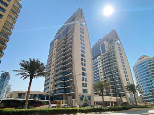 3-5 mins walk to JBR 5-7 mins to the tram, Дубай (фото 6)