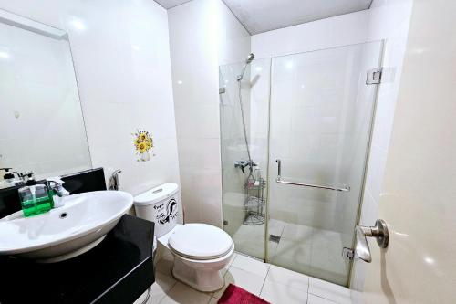 PRS @ One Palm Tree Villa near T3 Airport Room Type - Queen Studio