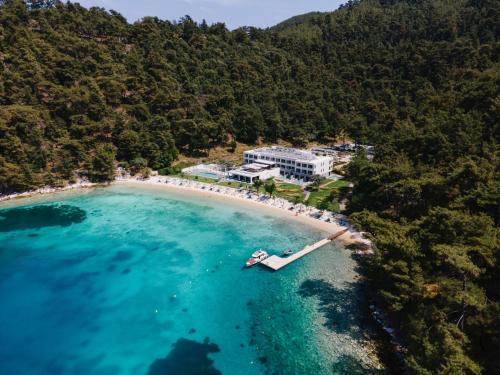 Vathi Cove Luxury Resort & Spa