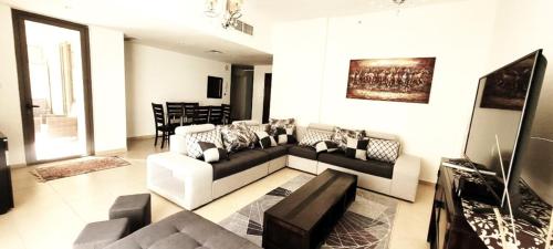 2BR Jumeirah Beach front Residence, Dubaj (zdjęcie 7)