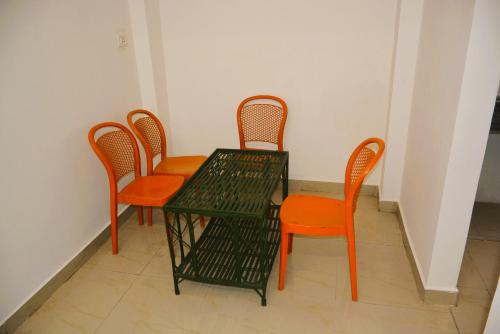 Blue Beds Homestay, Exotic 2BHK AC House