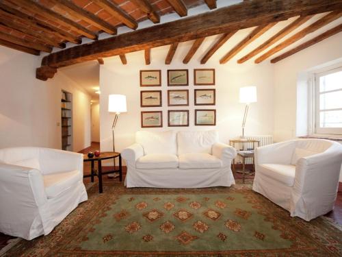 Luxurious Apartment in Rocca Grimalda with Garden