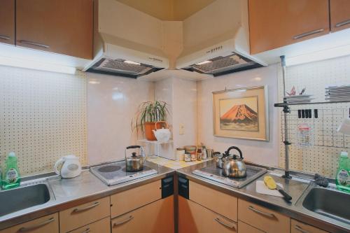 E JOY INN-West Shinjuku Branch