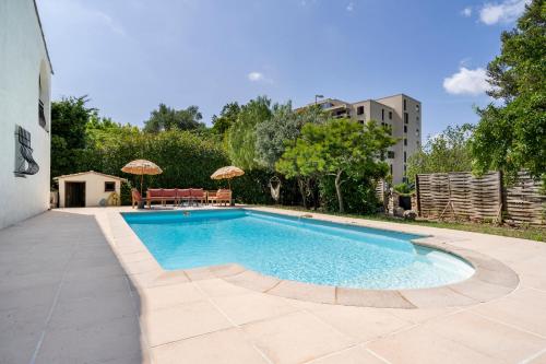 Belle villa au calme avec piscine
