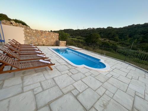 Villa Copun with heated pool