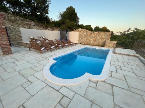 Villa Copun with heated pool