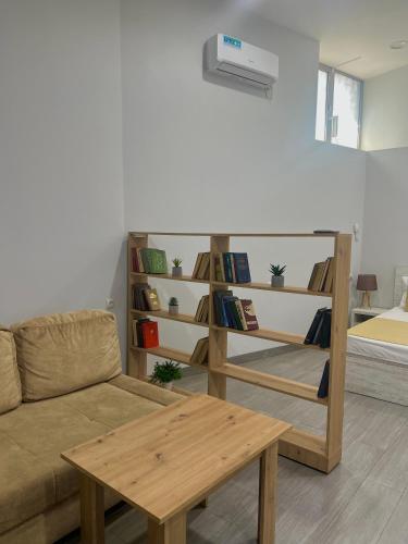 2 twin beds, 2 sofa beds