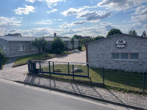Hotel Rhin Inn in Fehrbellin, Deutschland