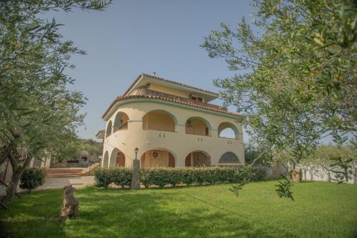 Artù Villa-Comfort and Charm by the Sea