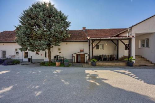 Wellness Estate Hedonia Near Varaždin - Happy Rentals