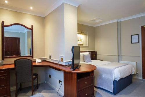 room detail thumbnail 2