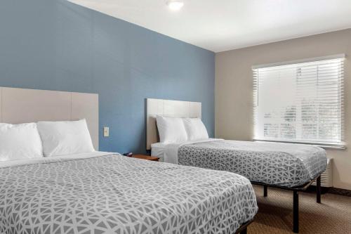 WoodSpring Suites Raleigh Garner