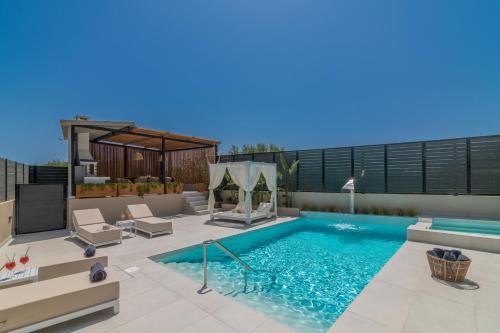 Fratelli Villa, with Heated Pool & Jacuzzi, By ThinkVilla - Accommodation - Ayios Kirikos