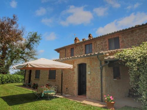 Cosy Farmhouse in Proceno with Swimming Pool