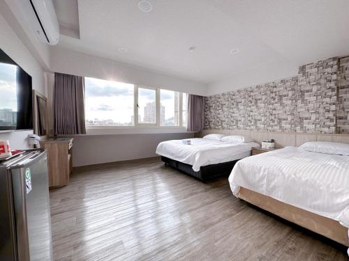 Meng Jing Hotel near National Central University