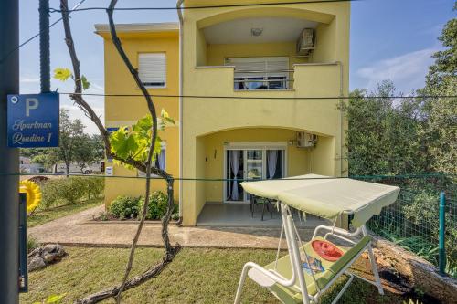 Villa Rondine Apartments - Happy Rentals