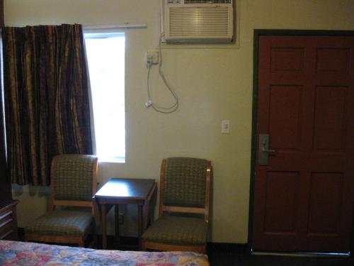Sunshine Motel in San Bernardino, USA
