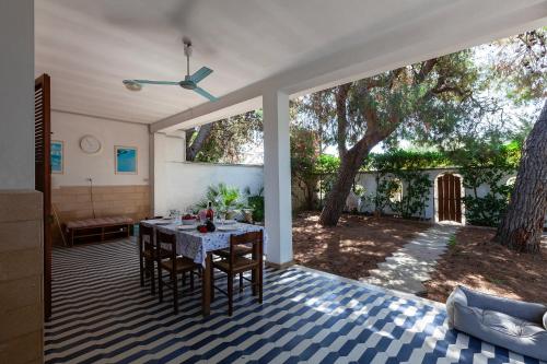  Villa 4 camere e 2 bagni spiaggia di sabbia m700 in I Bacini