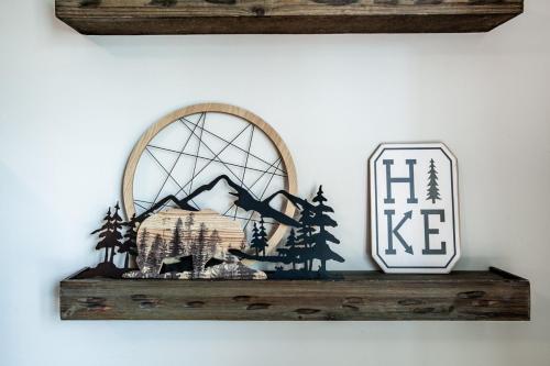 Elegant End Condo Fireplace Community Amenities