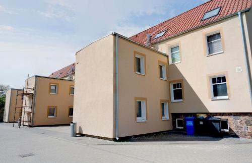 A szálláshely kívülről, VIP ApB 63qm 3 Zi Dachgeschoss Klimaanlage große Wohnküche großes Bad 2 WCs 3 Betten 1 Schlafsofa (VIP ApB 63qm 3 Zi Dachgeschoss Klimaanlage große Wohnkuche großes Bad 2 WCs 3 Betten 1 Schlafsofa) in Schwedt/Oder