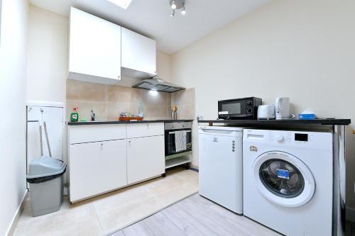 City Apartments near Seven Sisters 3