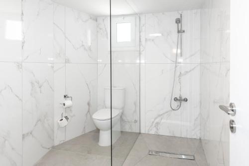 Blazer Residence - image 12