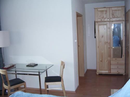 Hotel Pension zu Dresden Altpieschen - image 4